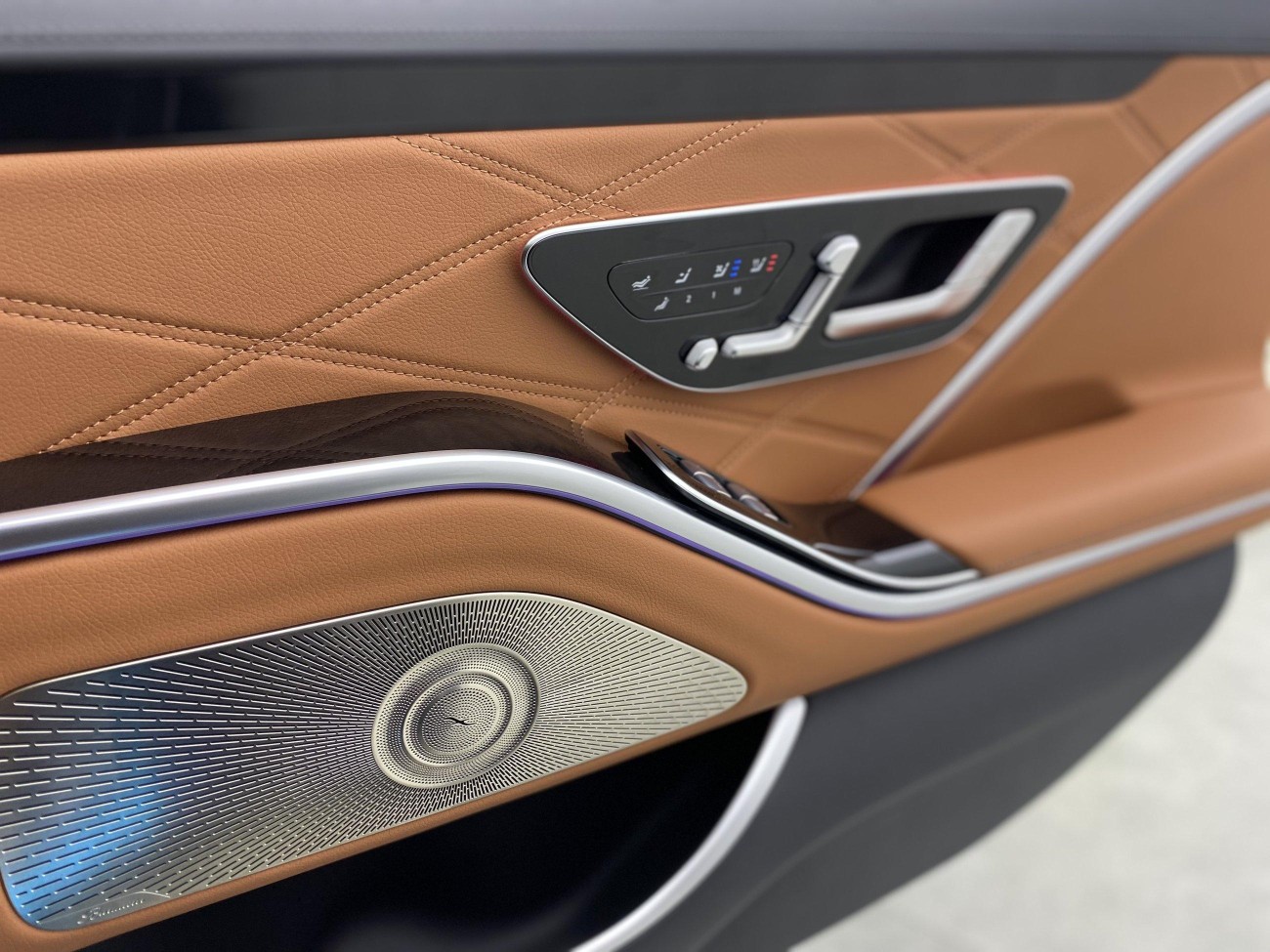 Mercedes-Benz S 480 4MATIC 2024