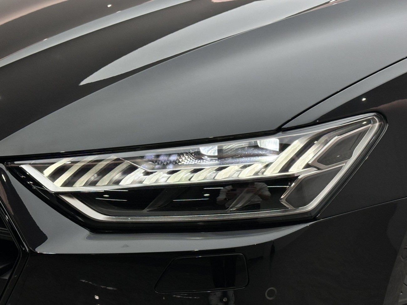 Audi A7L 45 TFSI 2023