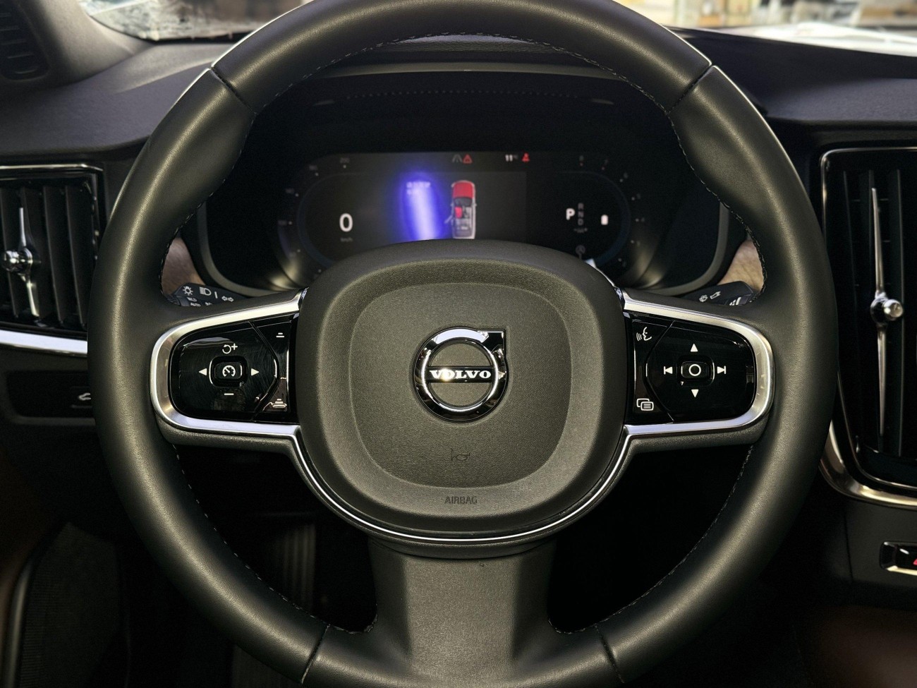 Volvo S90 2024
