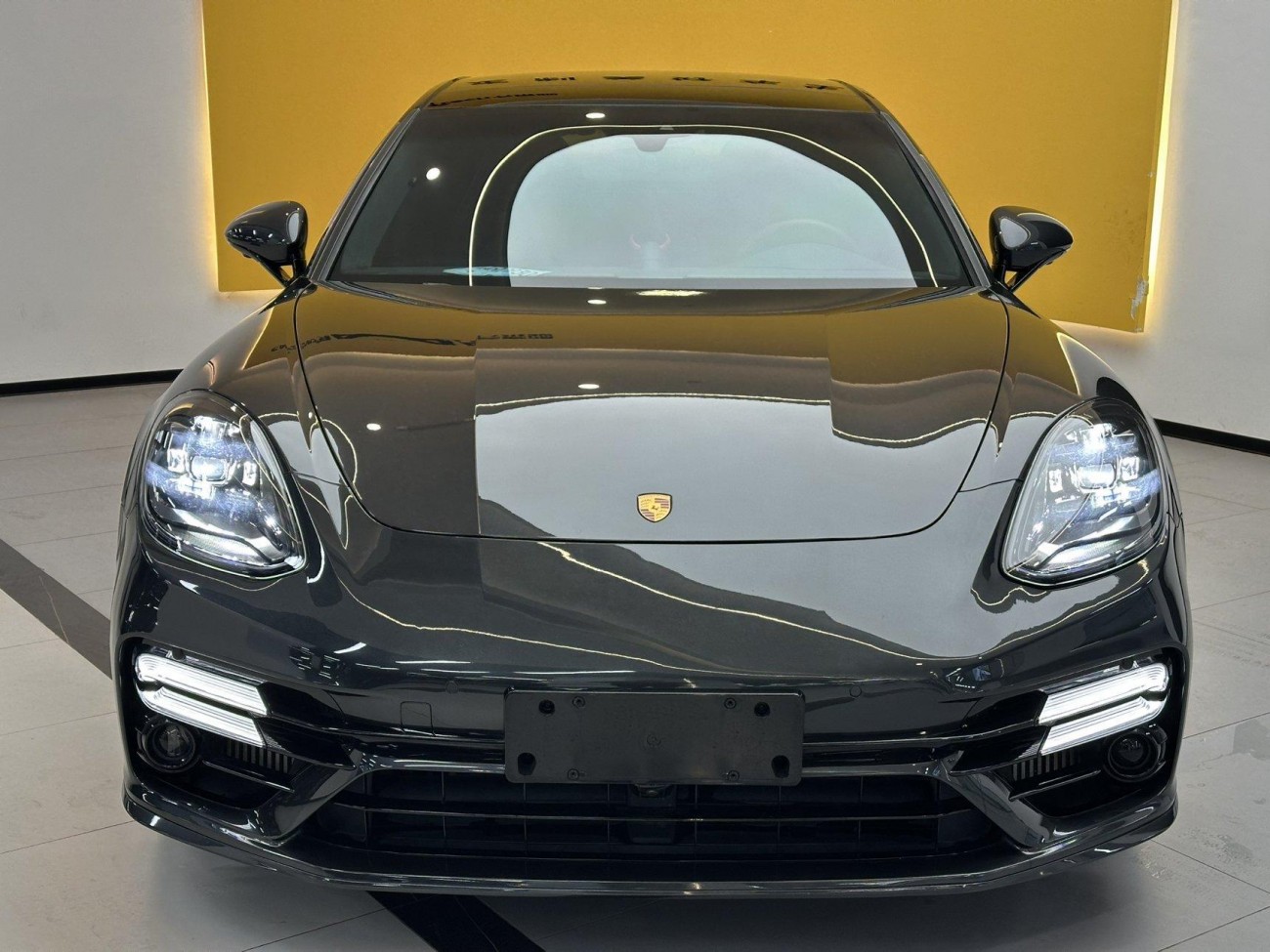 Porsche Panamera 2022
