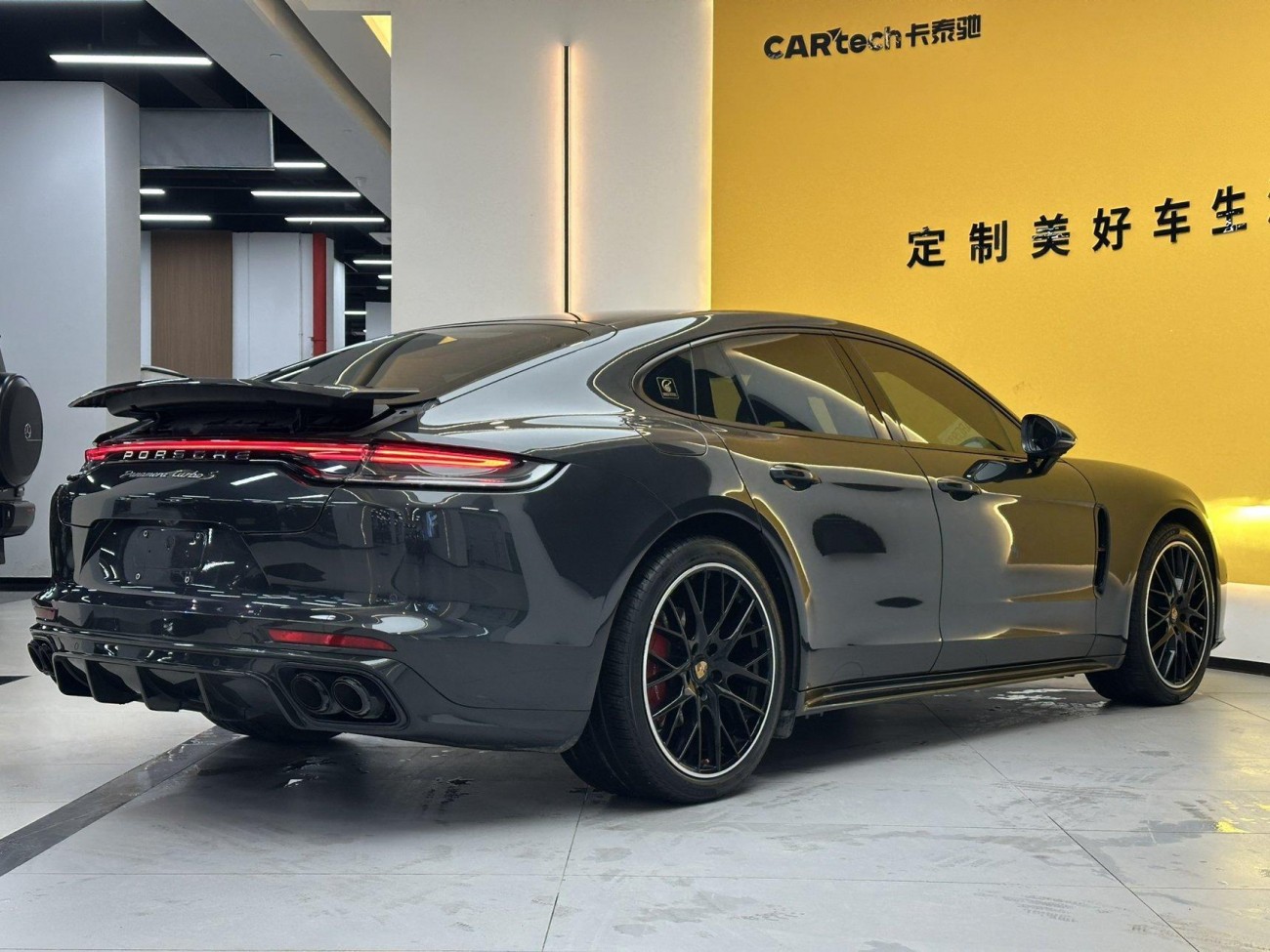 Porsche Panamera 2022