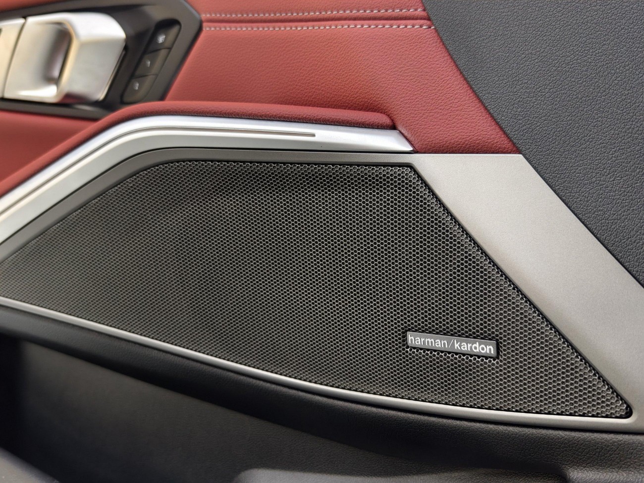 BMW 330Li 2025