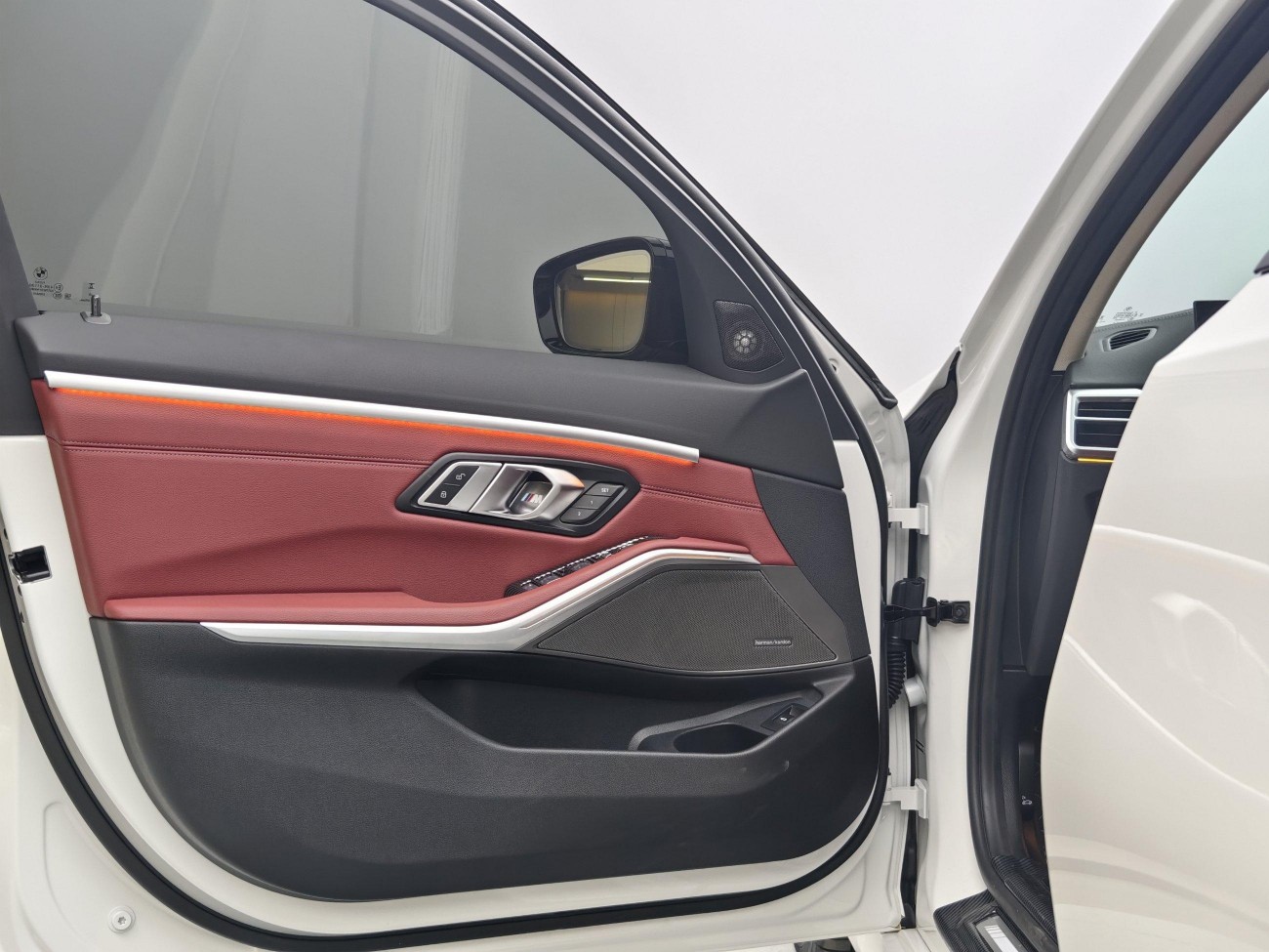 BMW 330Li 2025