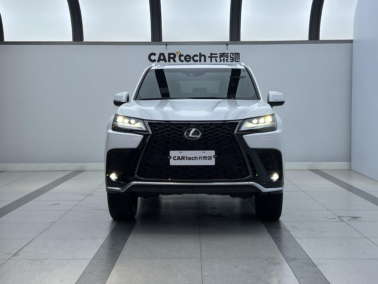 Lexus LX 600 2023