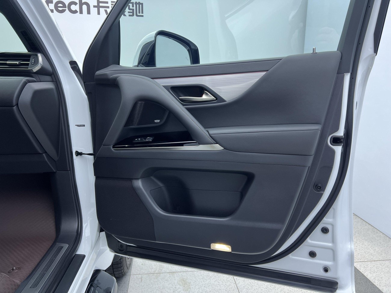 Lexus LX 600 2023