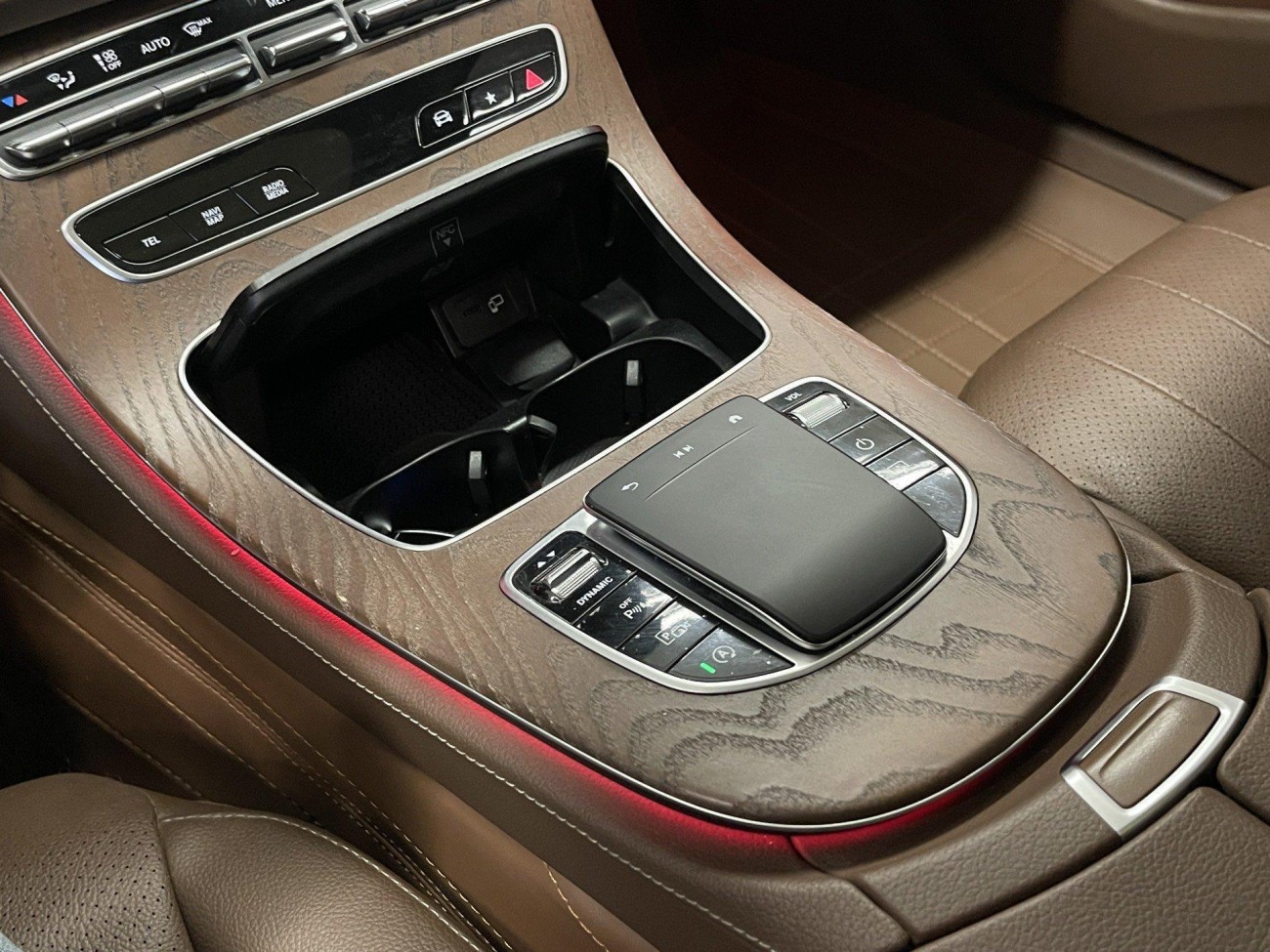Mercedes-Benz E 300 L 2022