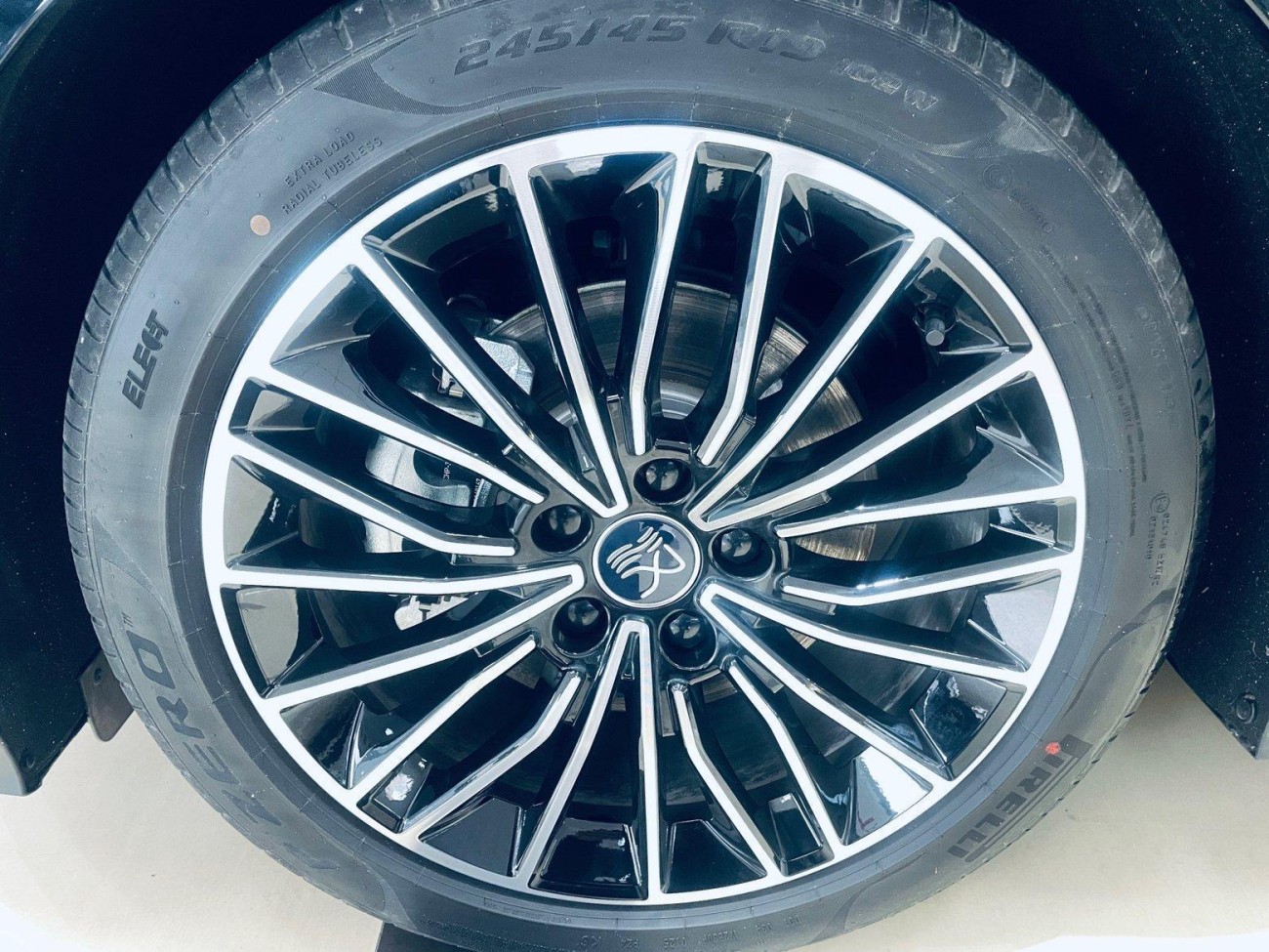 BYD Han 2025