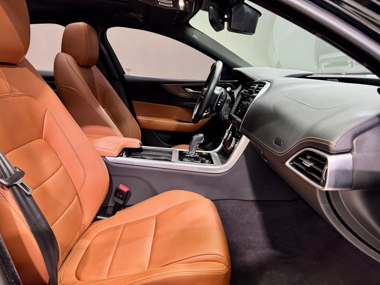 Jaguar XEL 2023