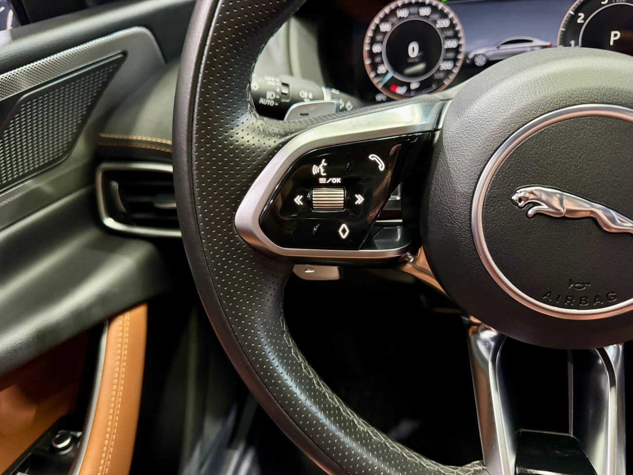 Jaguar XEL 2023