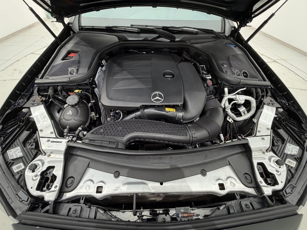 Mercedes-Benz E 300 L 2023