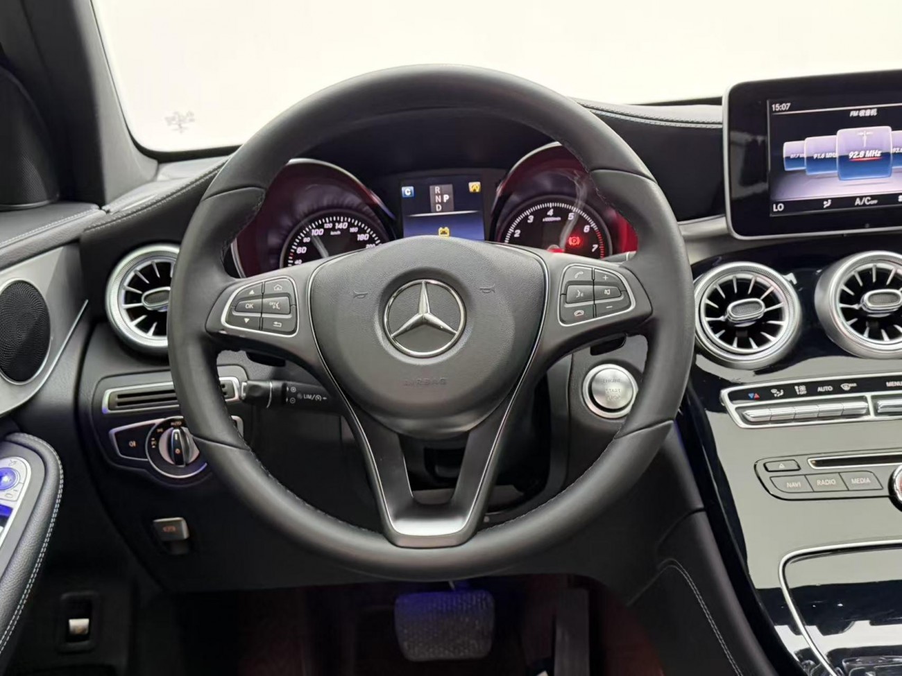 Mercedes-Benz GLC 200 L 2019