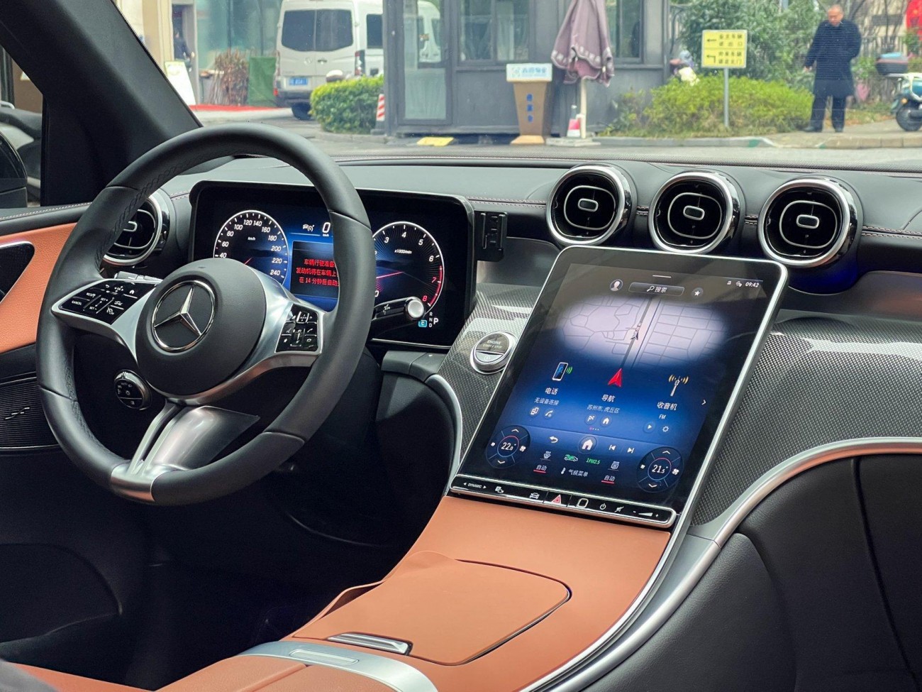 Mercedes-Benz GLC 260 L 2025
