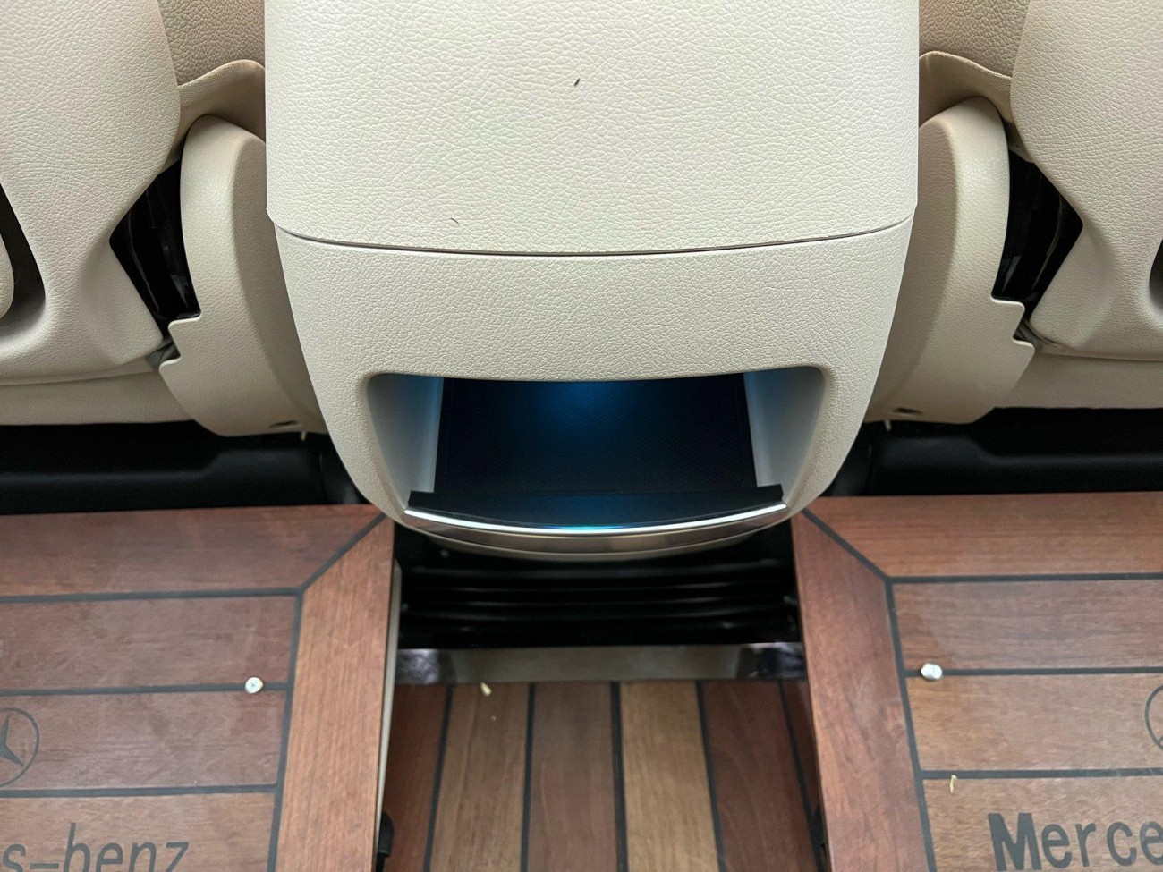 Mercedes-Benz V 2022