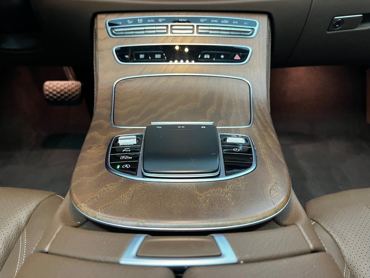 Mercedes-Benz E 300 L 2023