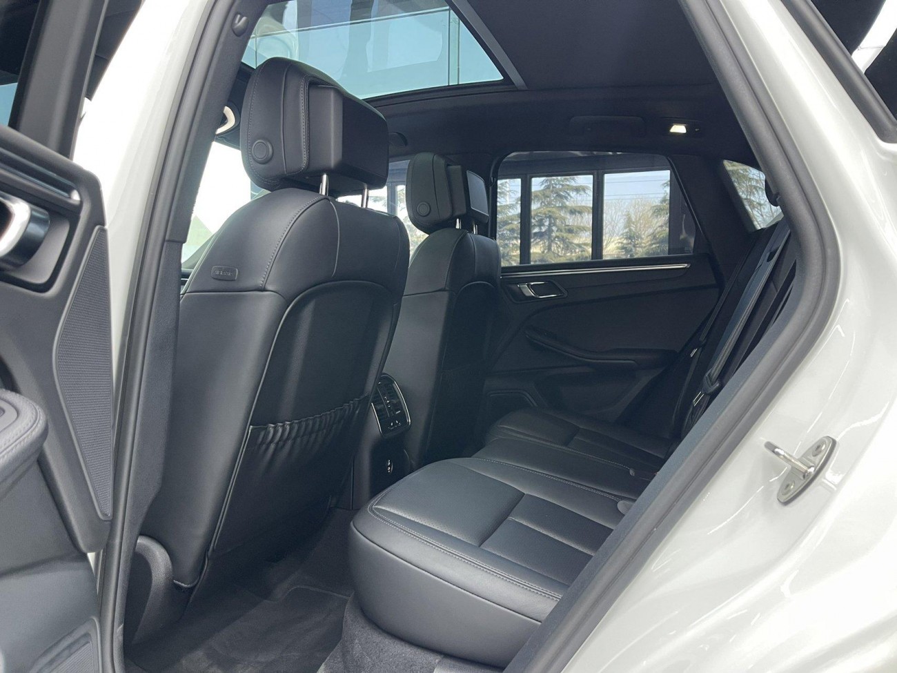 Porsche Macan 2024