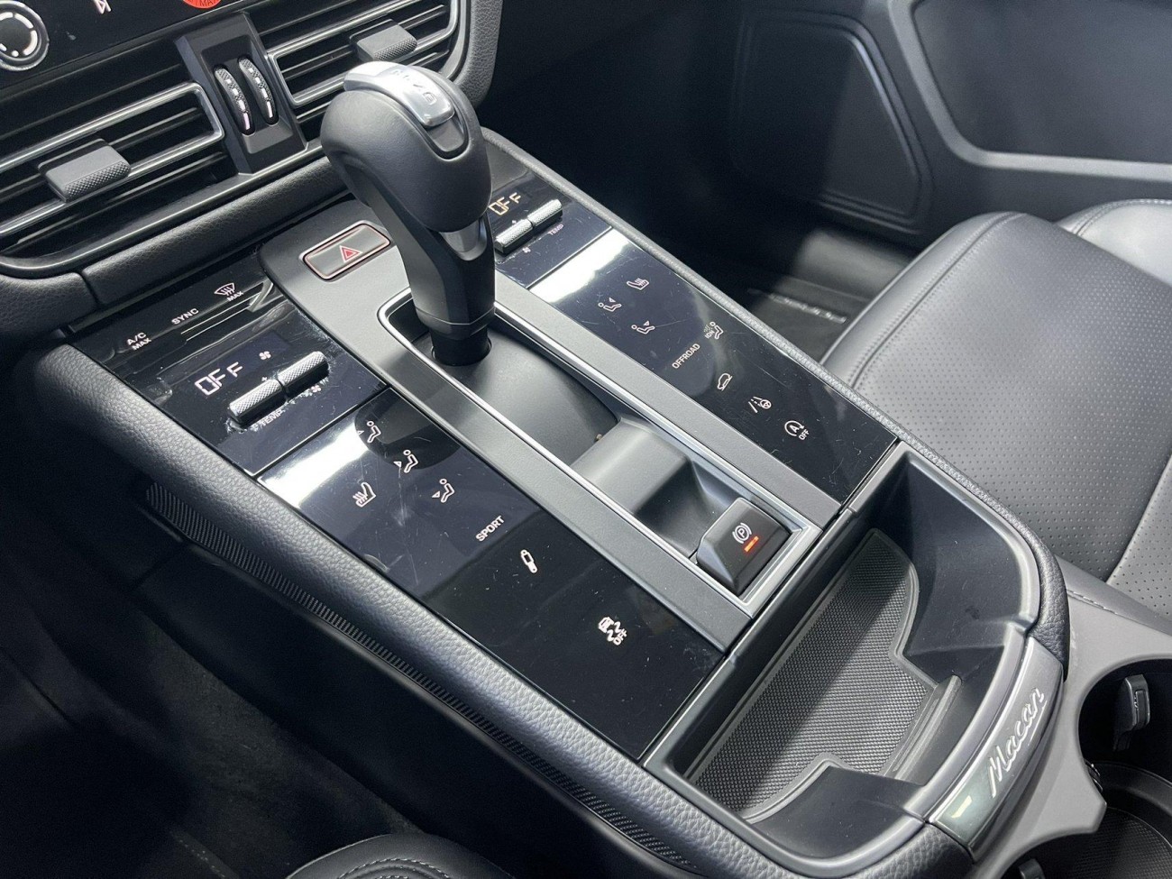 Porsche Macan 2024