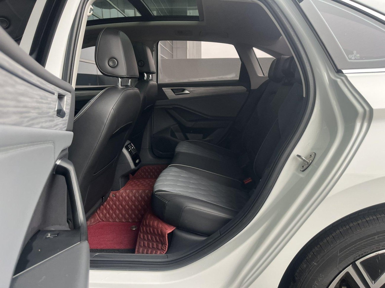 Volkswagen Sagitar 2024