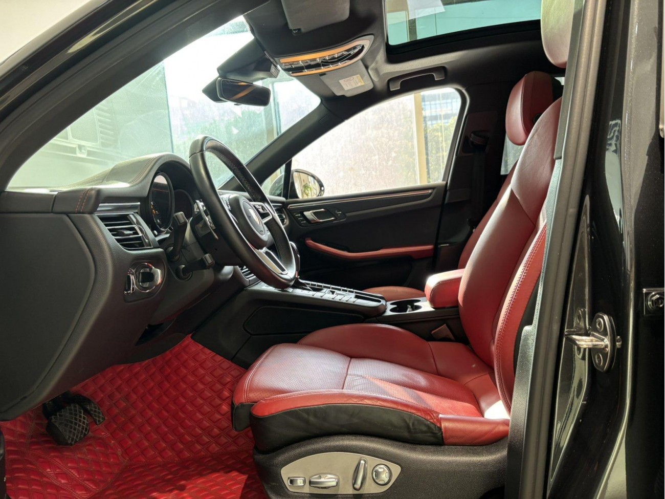 Porsche Macan 2021