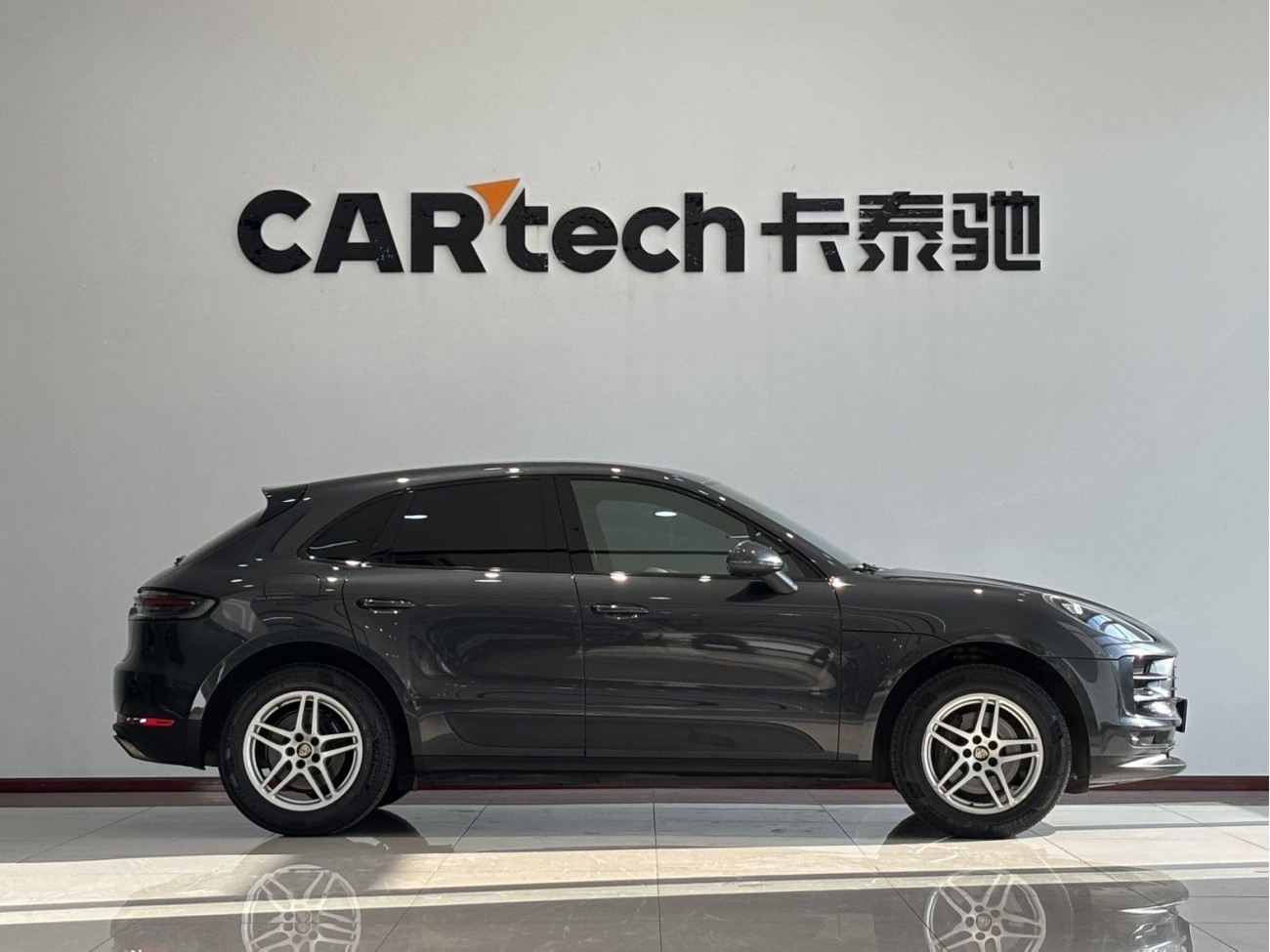 Porsche Macan 2021