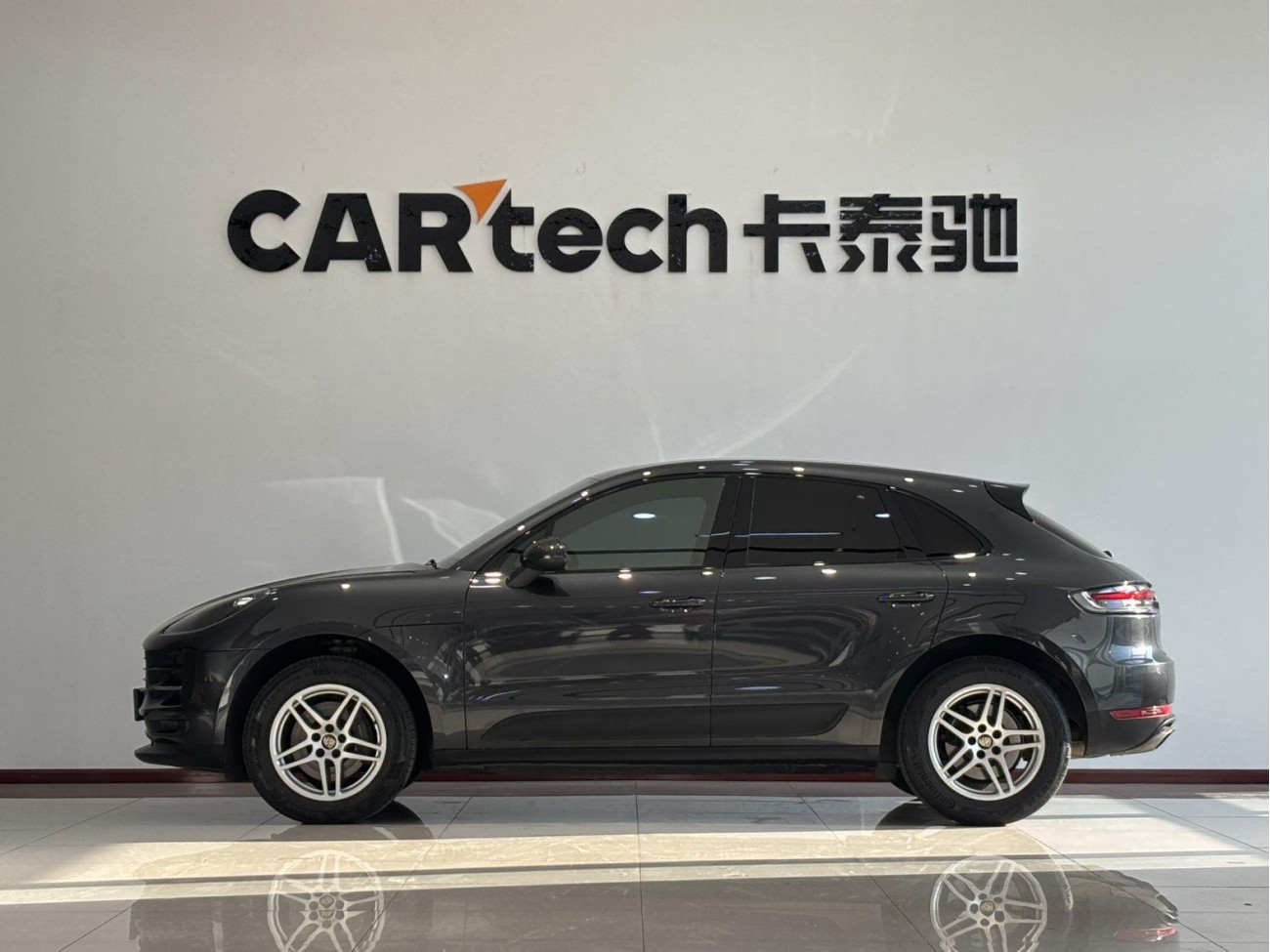 Porsche Macan 2021