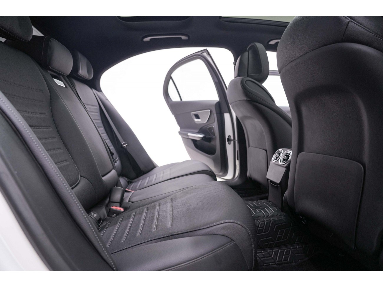Mercedes-Benz C 260 L 2024