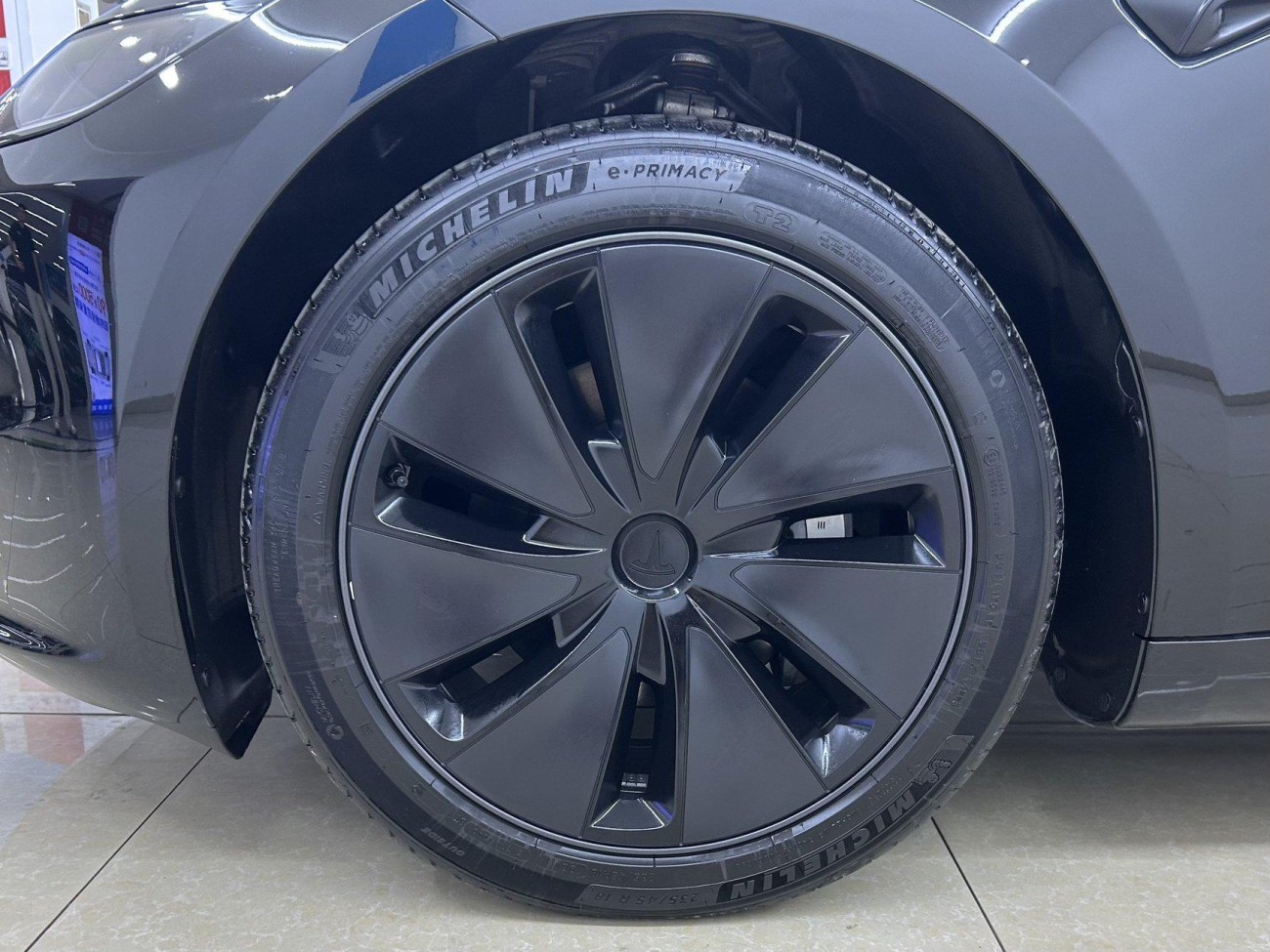 Tesla Model 3 2024