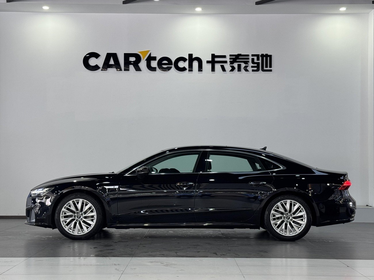 Audi A7L 45 TFSI 2024