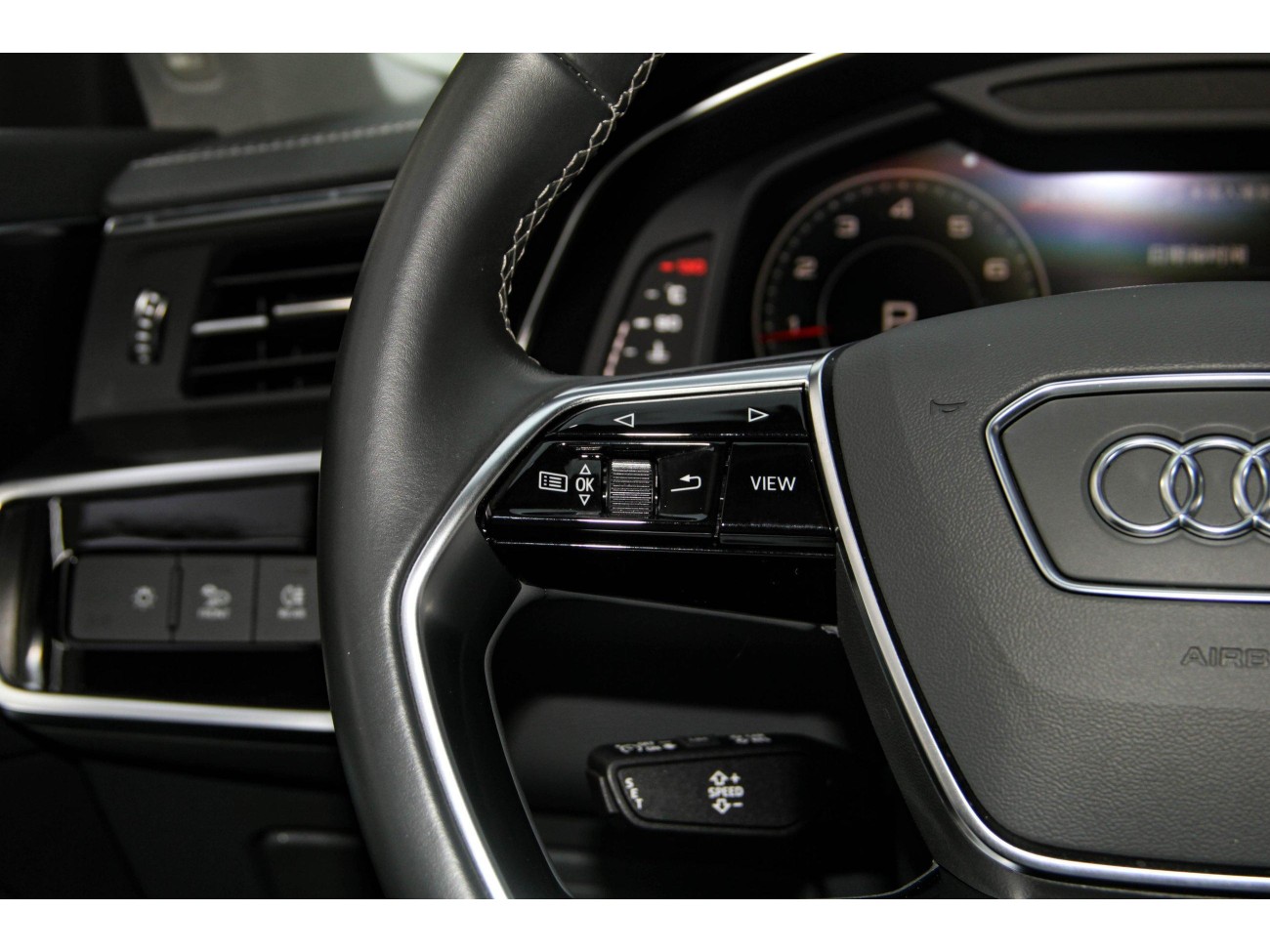 Audi A7L 45 TFSI 2024