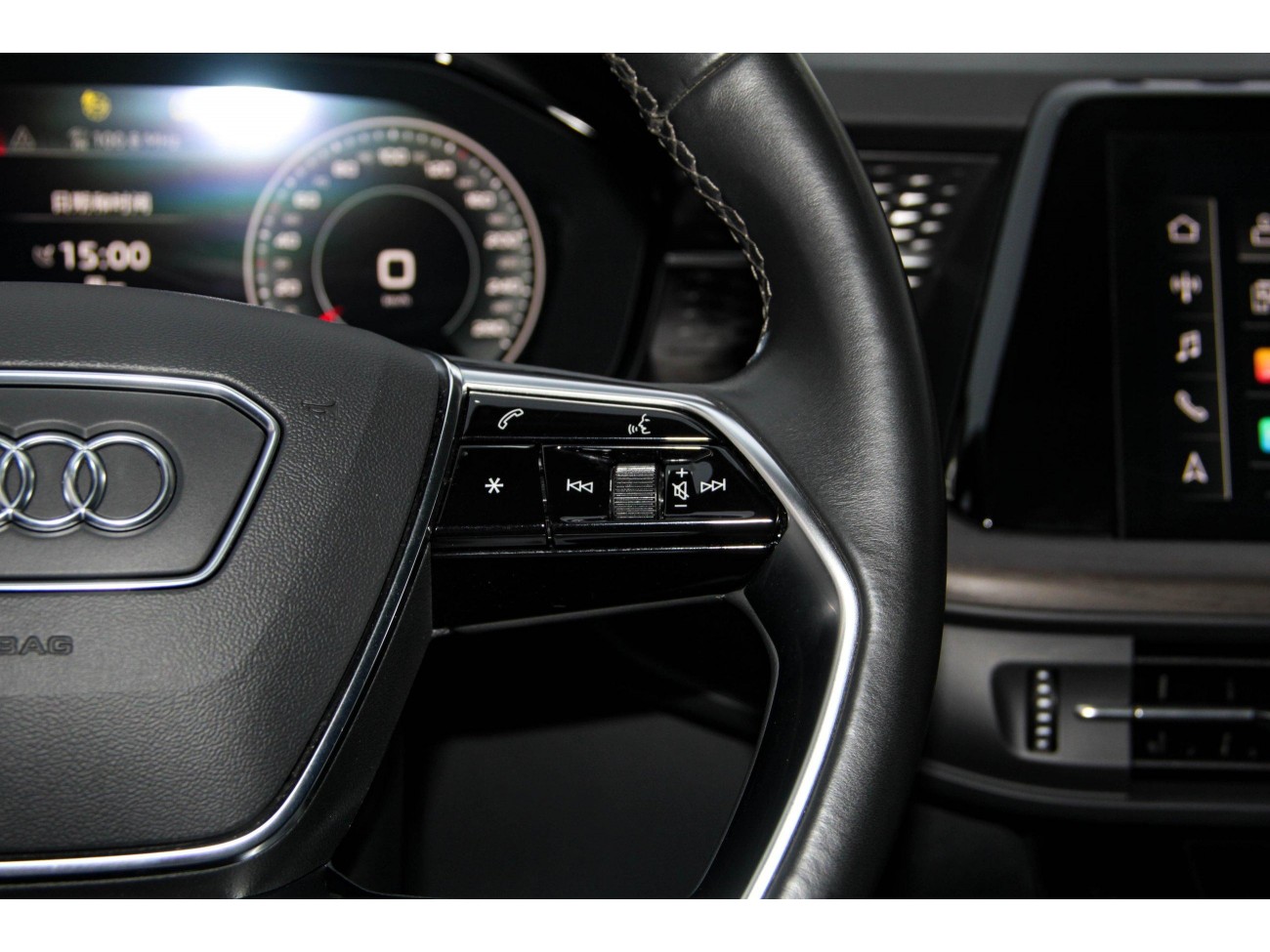 Audi Q6 40 TFSI 2024