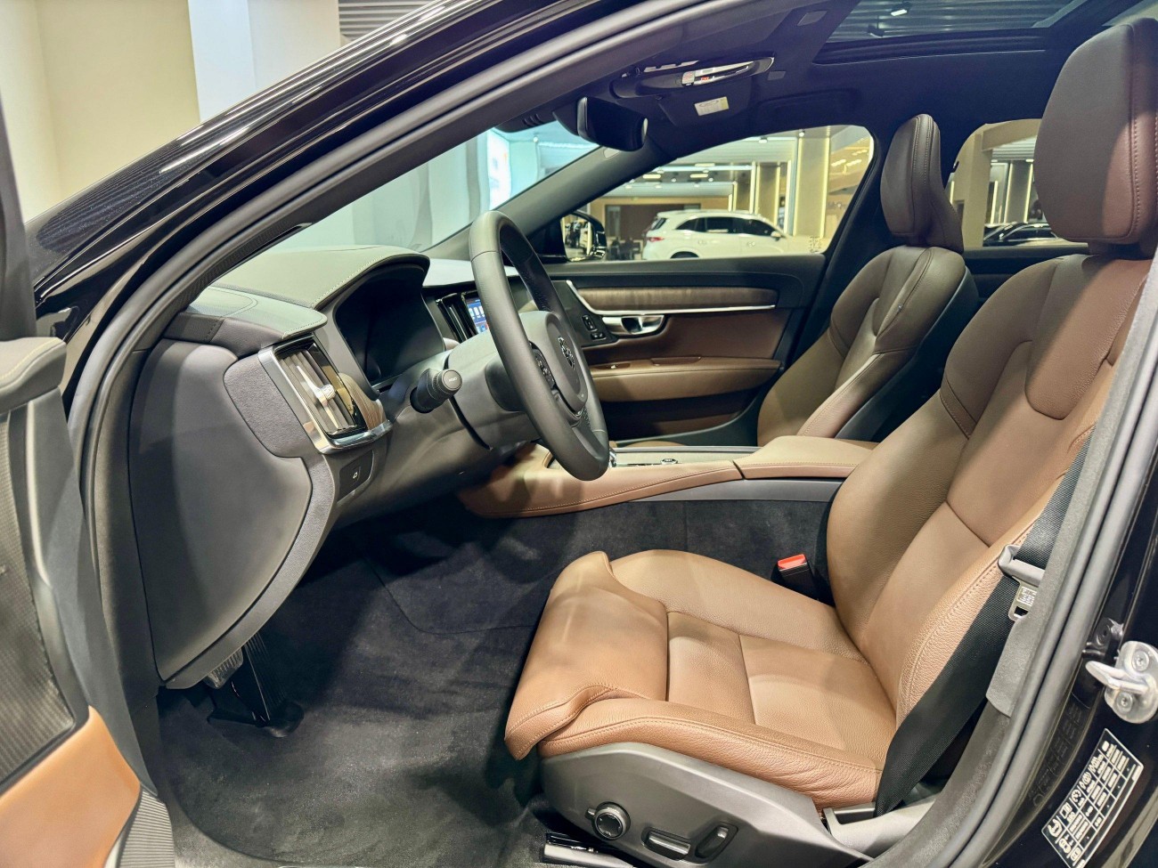 Volvo S90 2025