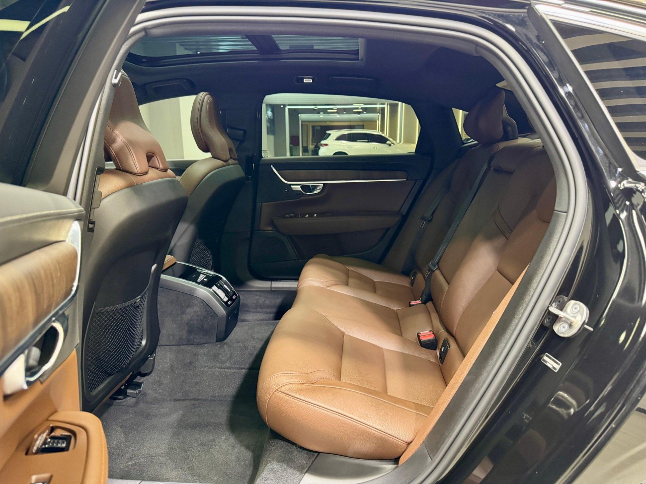 Volvo S90 2025
