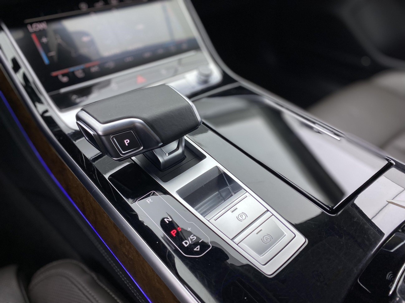 Audi A8L 55 TFSI 2020