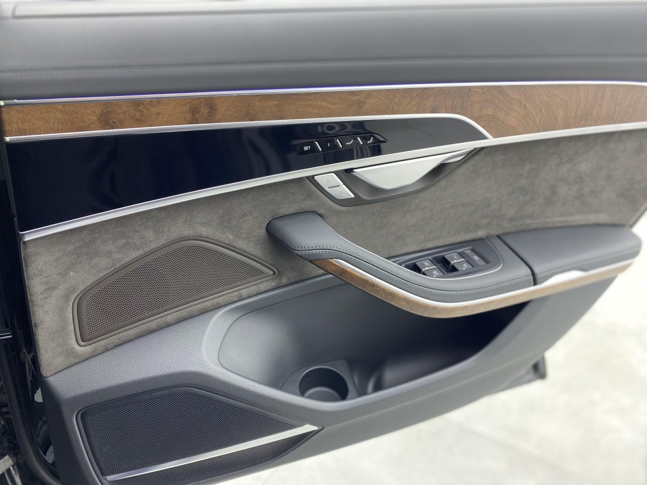 Audi A8L 55 TFSI 2020