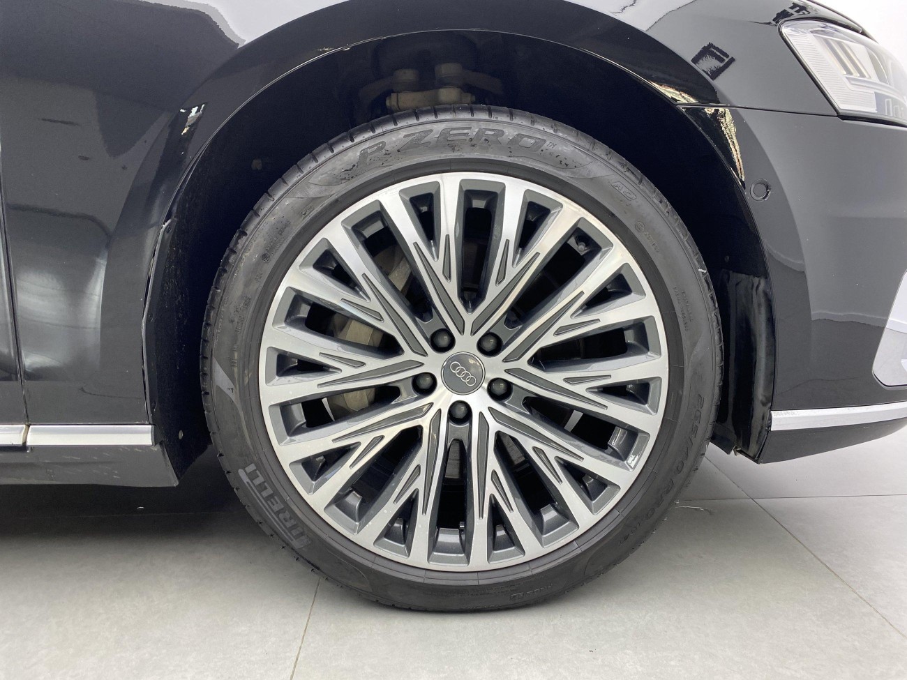 Audi A8L 55 TFSI 2020
