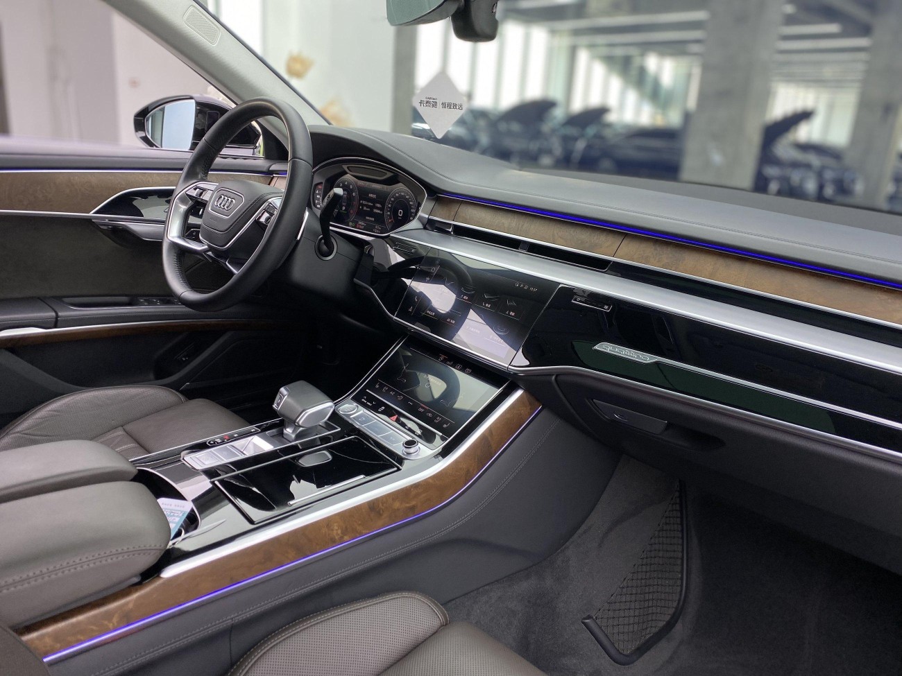Audi A8L 55 TFSI 2020