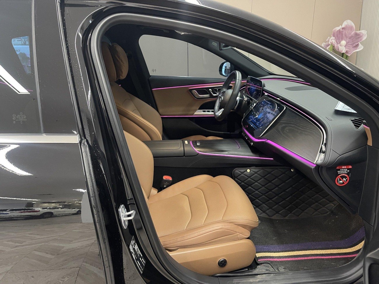 Mercedes-Benz E 300 L 2025