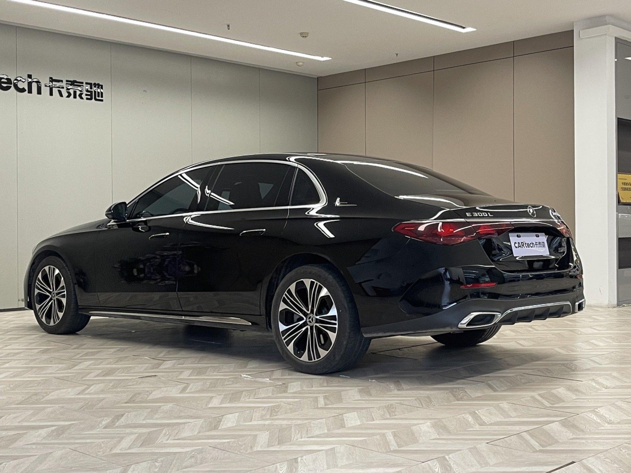 Mercedes-Benz E 300 L 2025