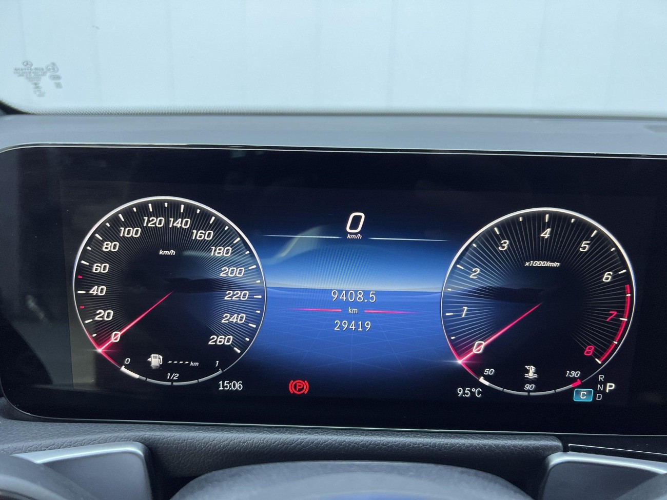 Mercedes-Benz GLB 2024