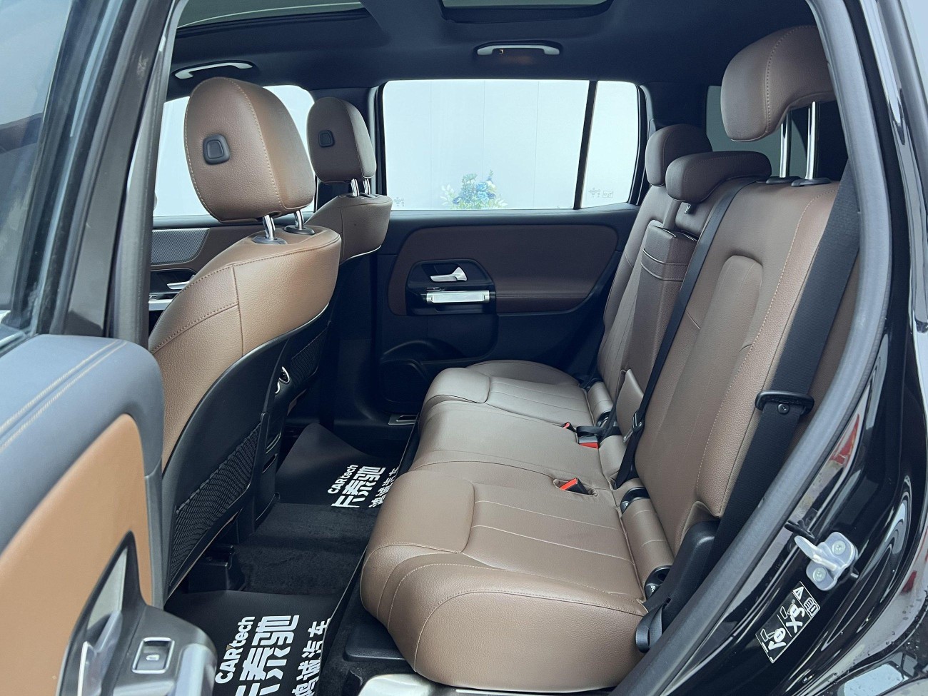 Mercedes-Benz GLB 2024