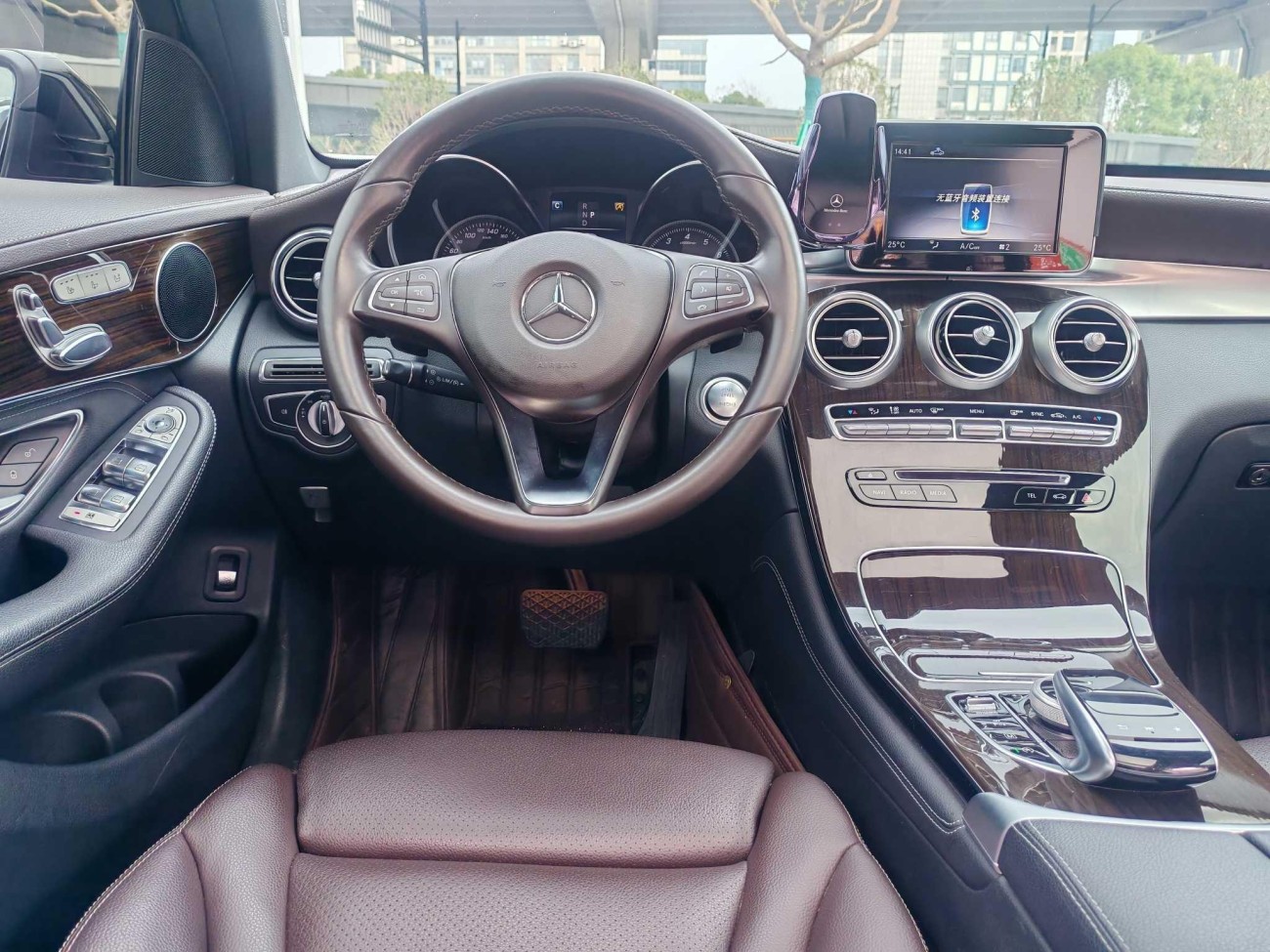 Mercedes-Benz GLC 260 L 2019