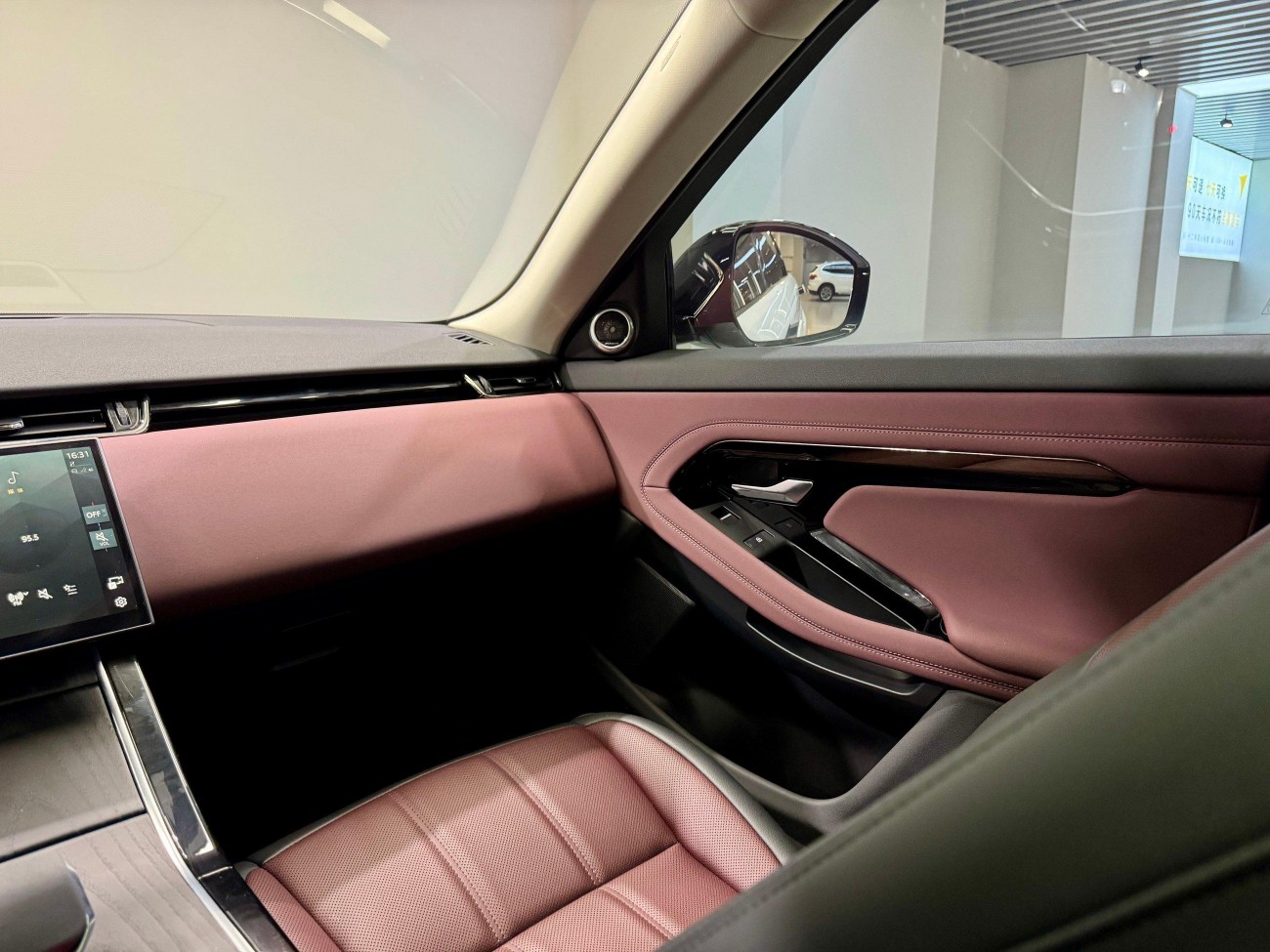 Land Rover Range Rover 2024