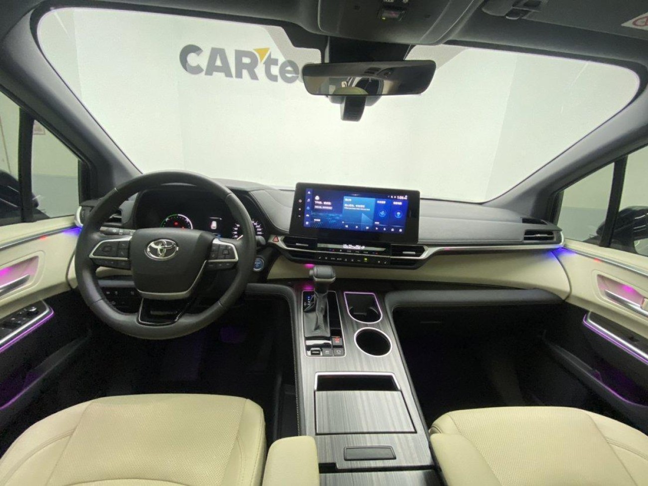 Toyota Sienna 2024