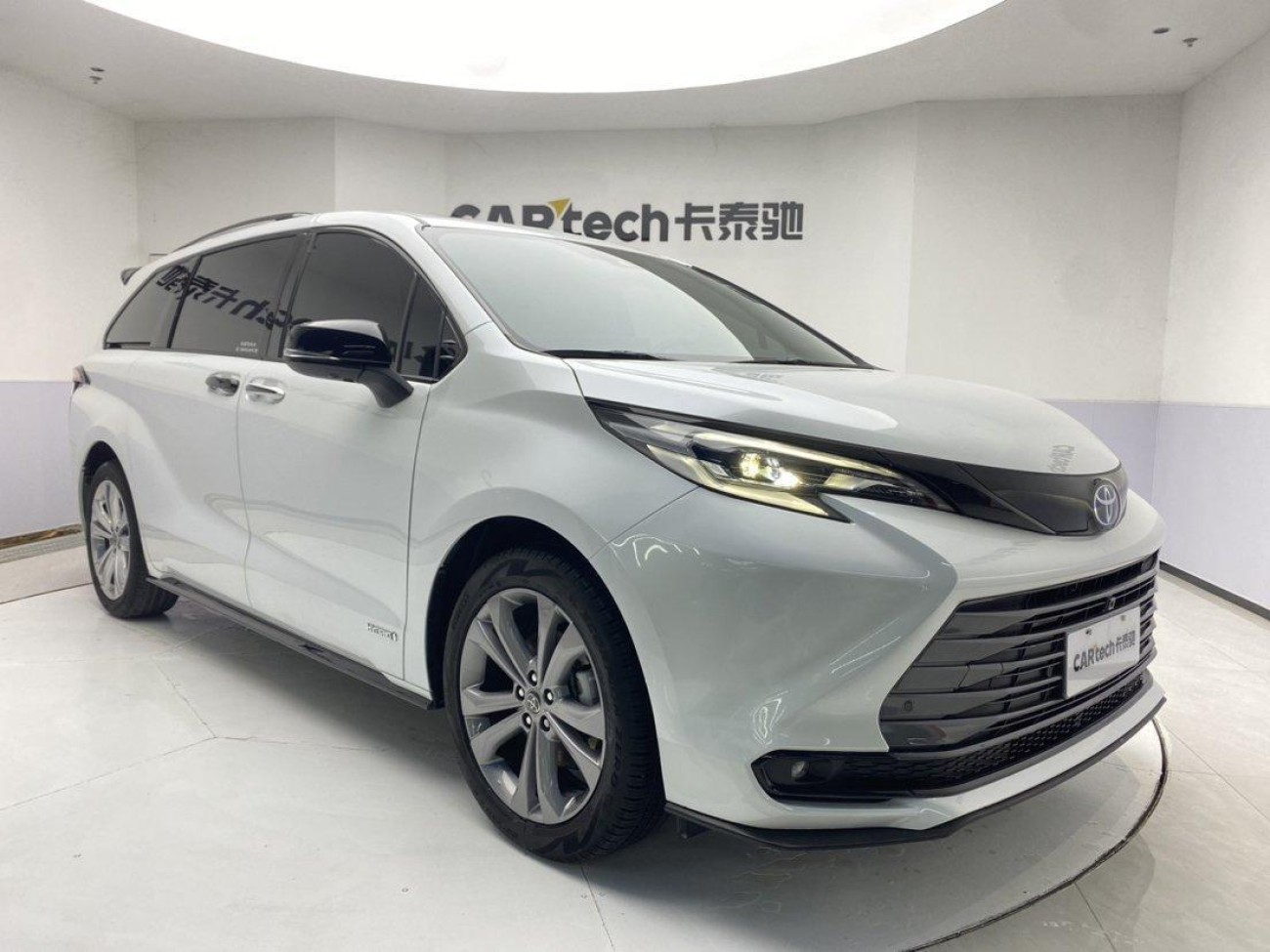 Toyota Sienna 2024