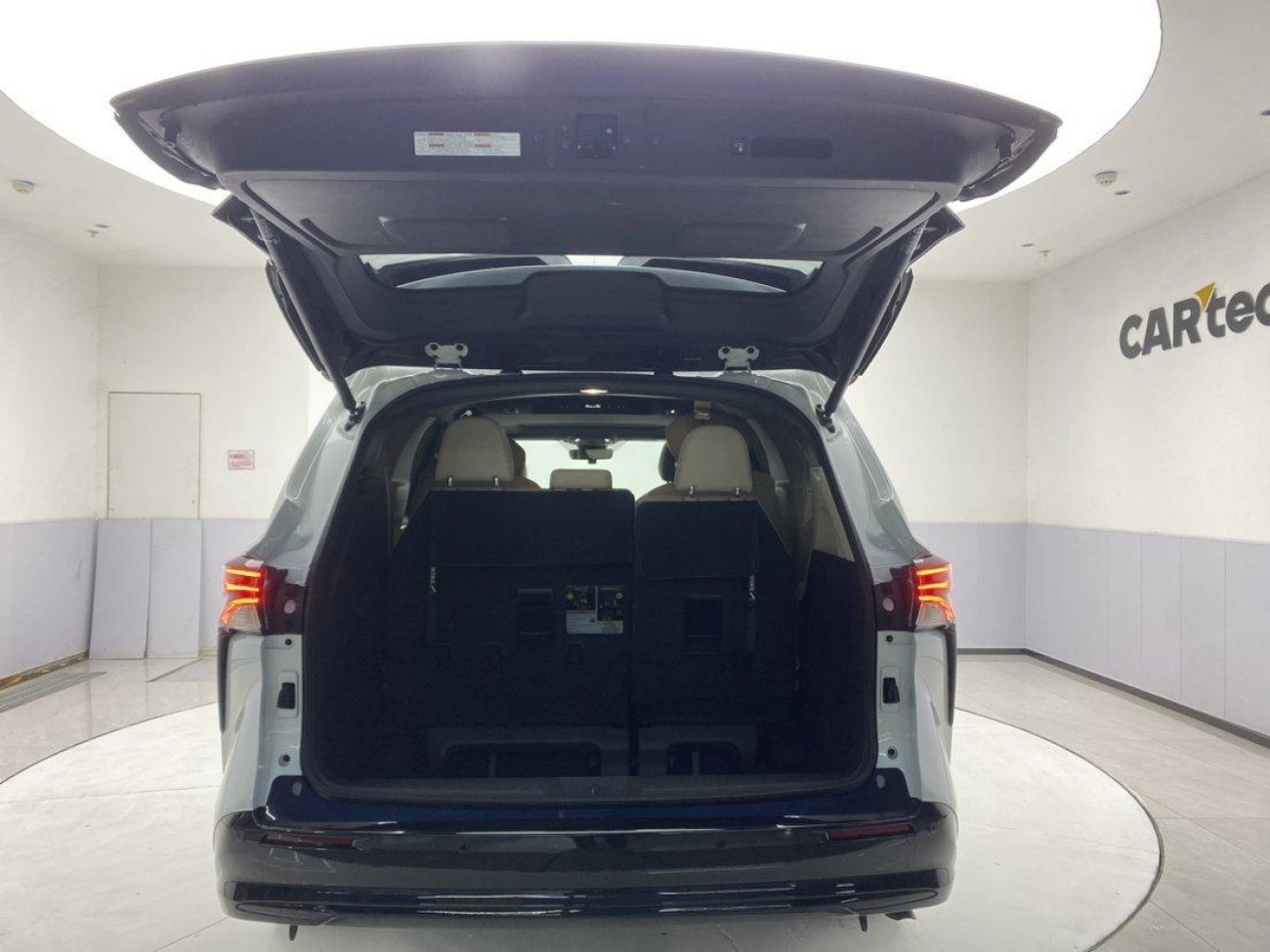 Toyota Sienna 2024