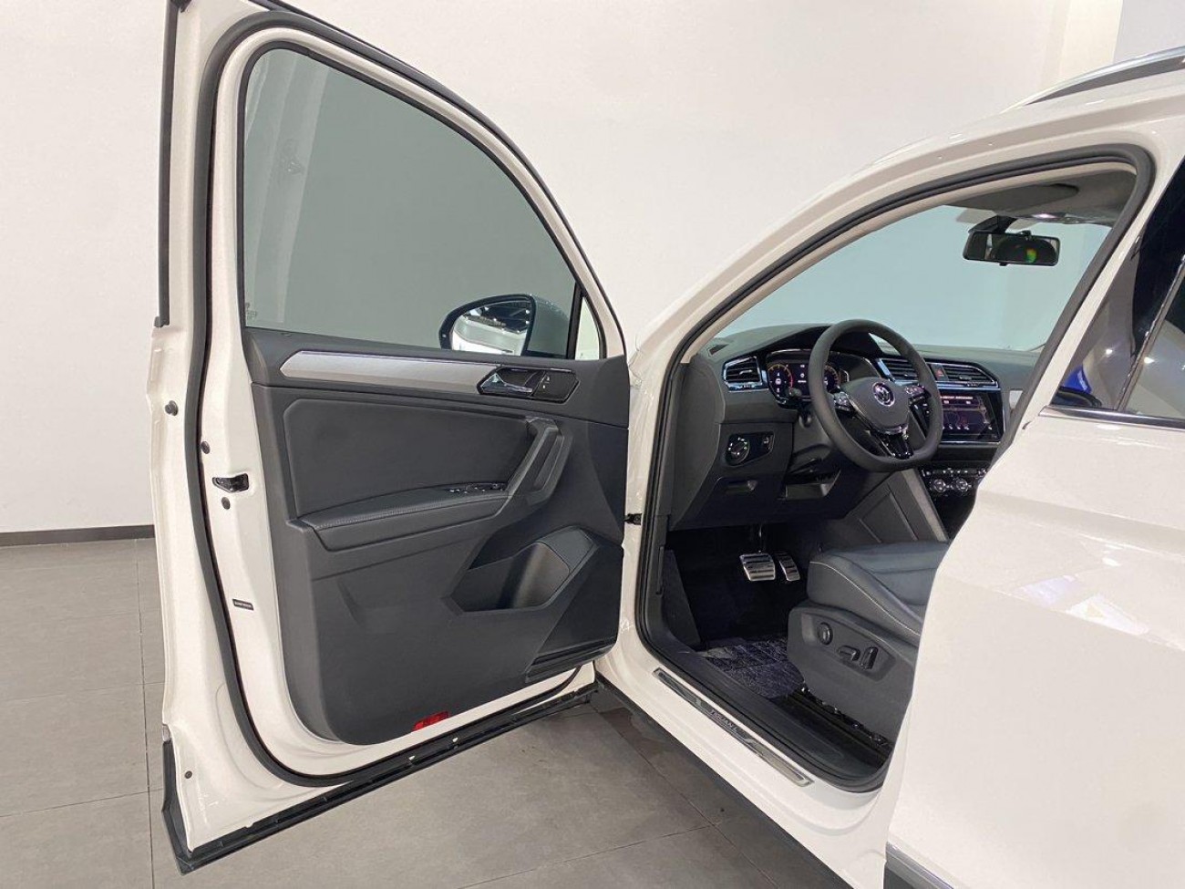 Volkswagen Tiguan L 2021