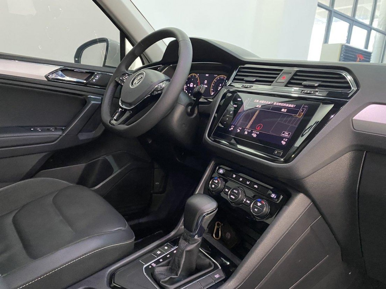 Volkswagen Tiguan L 2021