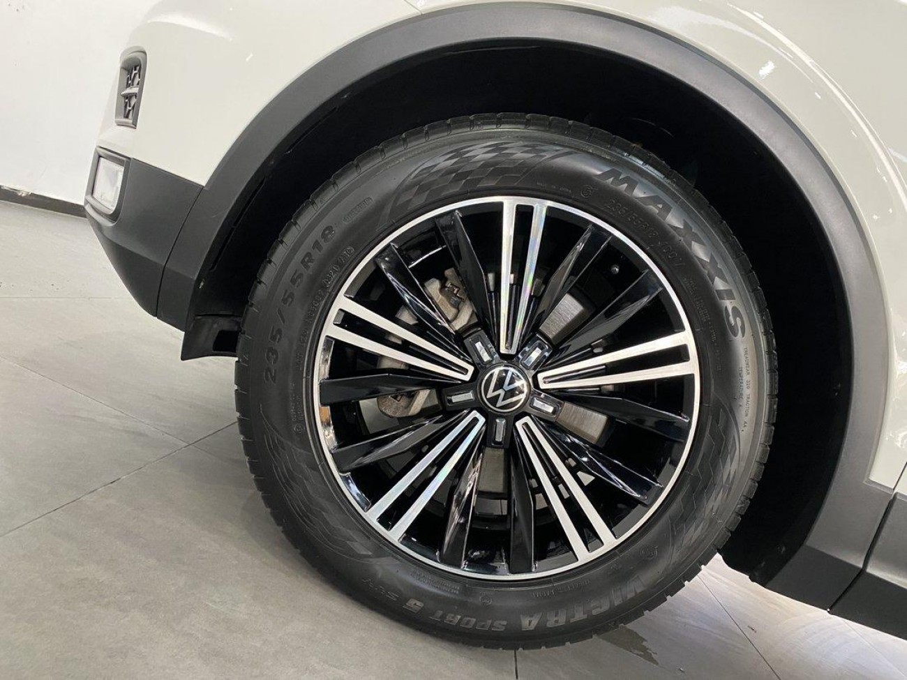 Volkswagen Tiguan L 2021