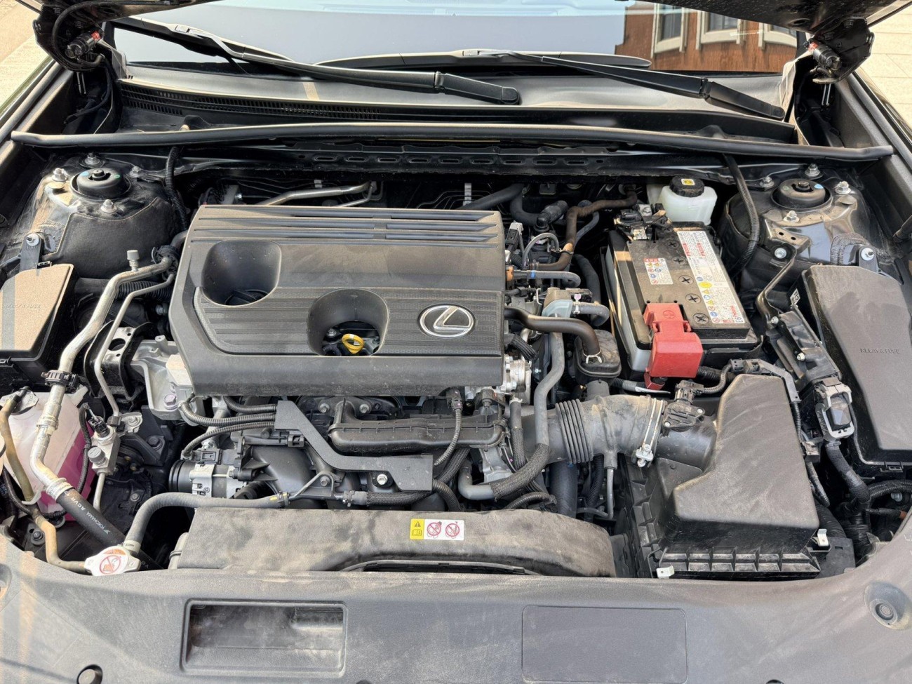 Lexus ES 200 2024