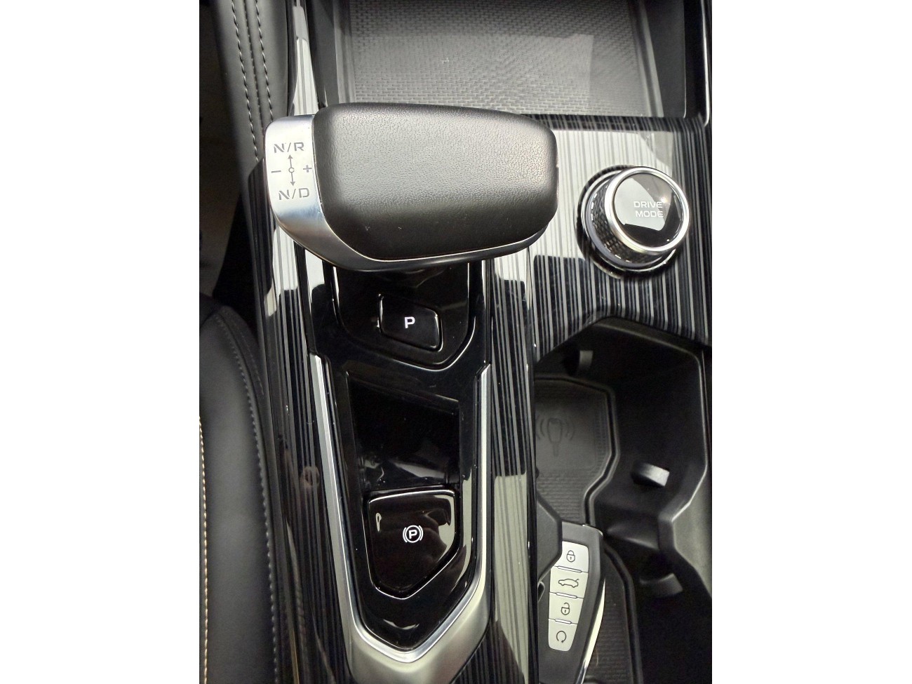 Geely Xingyue L 2025