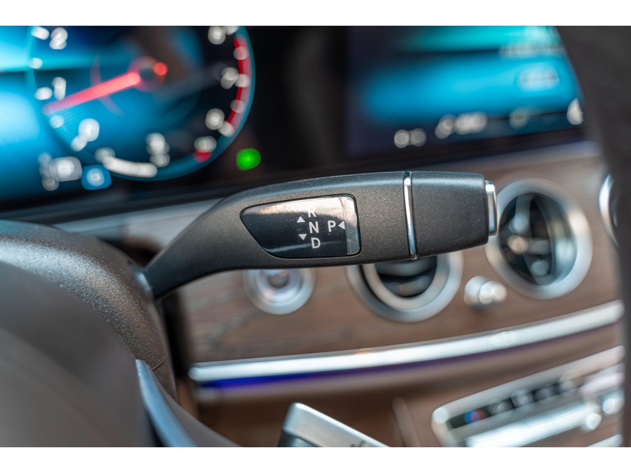 Mercedes-Benz E 300 L 2023